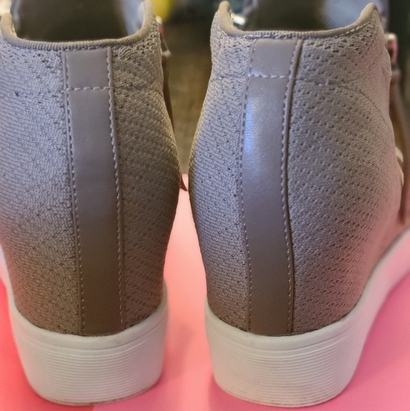 Women's Wedge Sneakers Platform Ankle Booties Size 8.5 - Picture 2 of 8